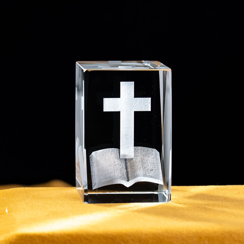 Christianartworkshop Figurine en cristal sacré gravée à motifs multiples, à exposer sur un bureau ou à utiliser comme objet de dévotion pour la maison. - La Sainte Bible - 5x5x8cm - image 1