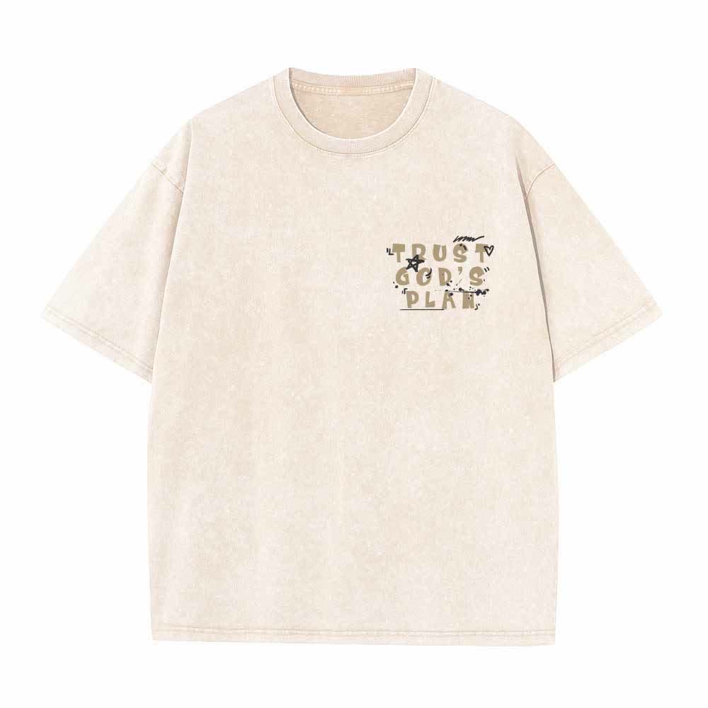 Christianartworkshop T-shirt délavé double face avec inscription « Faites confiance au plan de Dieu » en police graffiti, mini-impression recto, grand texte verso, Romains 8:28 - image 8