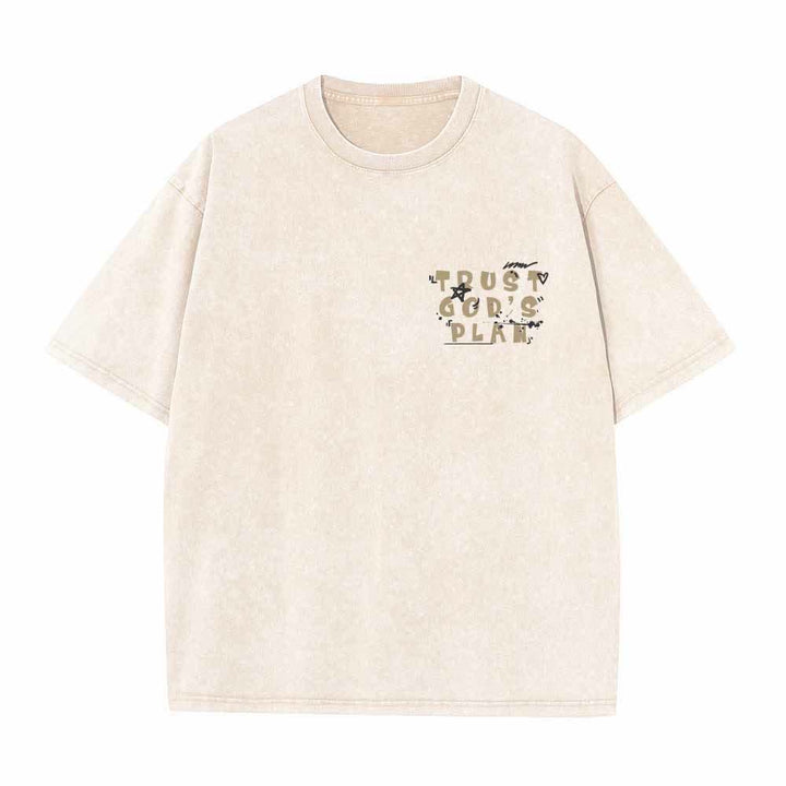 Christianartworkshop T-shirt délavé double face avec inscription « Faites confiance au plan de Dieu » en police graffiti, mini-impression recto, grand texte verso, Romains 8:28 - image 8