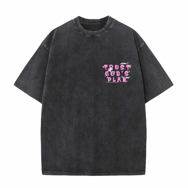 Christianartworkshop T-shirt délavé double face avec inscription « Faites confiance au plan de Dieu » en police graffiti, mini-impression recto, grand texte verso, Romains 8:28 - image 5