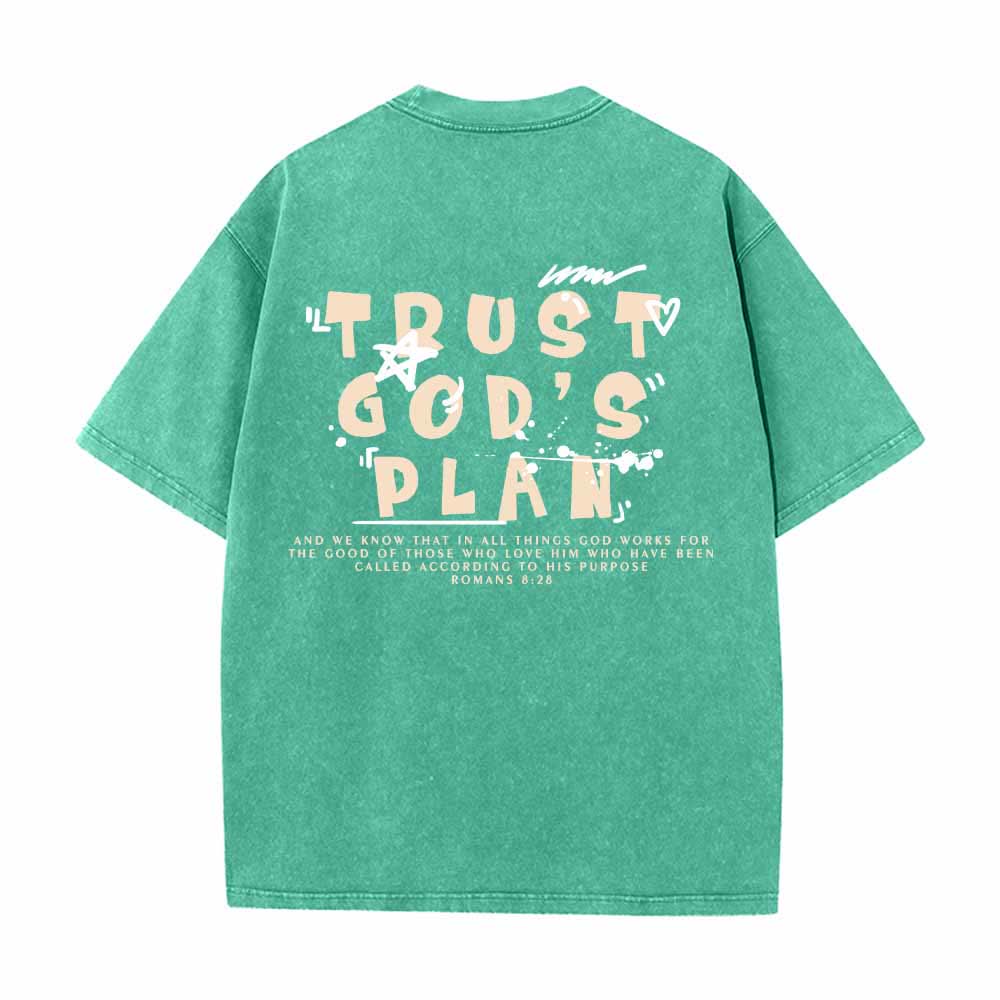 Christianartworkshop T-shirt délavé double face avec inscription « Faites confiance au plan de Dieu » en police graffiti, mini-impression recto, grand texte verso, Romains 8:28 - image 1