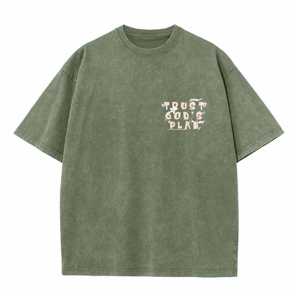 Christianartworkshop T-shirt délavé double face avec inscription « Faites confiance au plan de Dieu » en police graffiti, mini-impression recto, grand texte verso, Romains 8:28 - image 17