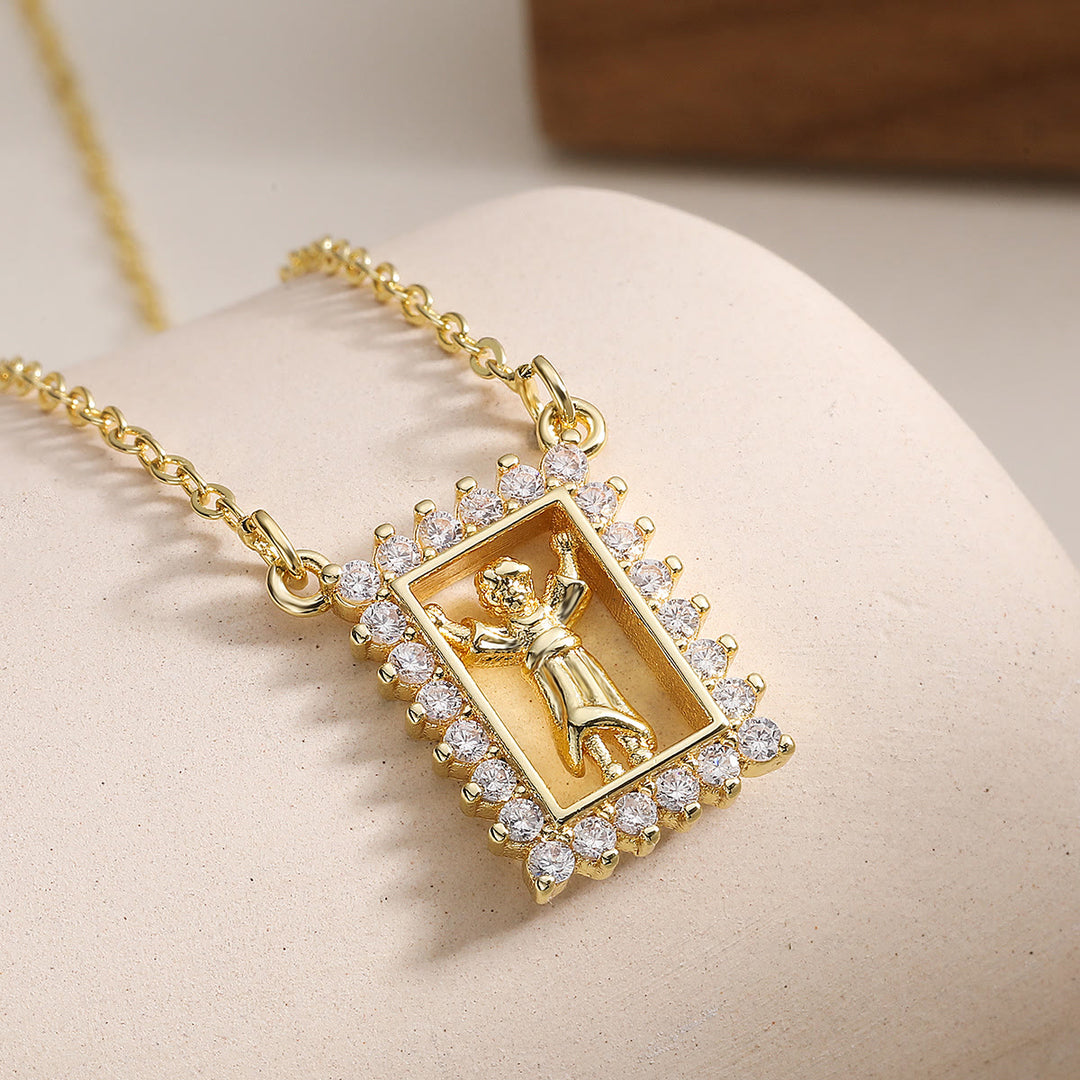 Christianartworkshop Collier avec portrait sacré encadré de zircon : emblème de douce protection céleste - Enfant divin Jésus - image 5
