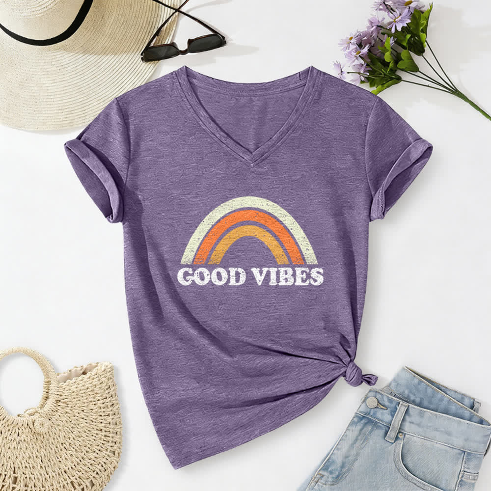 Christianartworkshop T-shirt à col en V Good Vibes Retro Rainbow Heather pour femme - Violet - 2XL - image 0