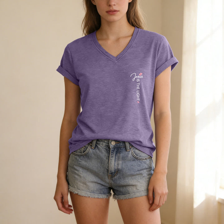 Christianartworkshop T-shirt décontracté à col en V avec imprimé floral double face « Jésus est la lumière, marche par la foi et non par la vue » - image 35