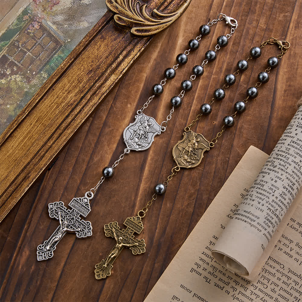 Pendentif de voiture en perle d'hématite avec médaille de Saint Michel et crucifix, créé par Christianartworkshop : un cadeau de protection et de force célestes. - image 1