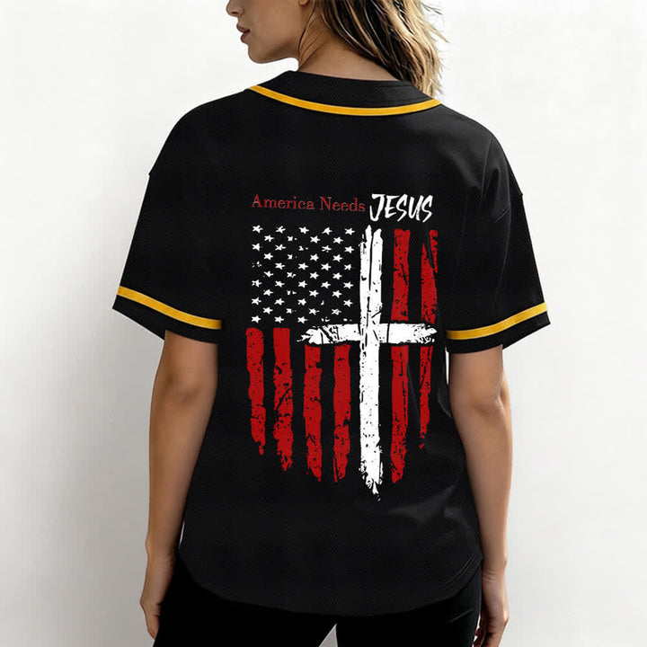 Christianartworkshop Maillot de baseball boutonné à drapeau vieilli « America Needs Jesus » - image 3