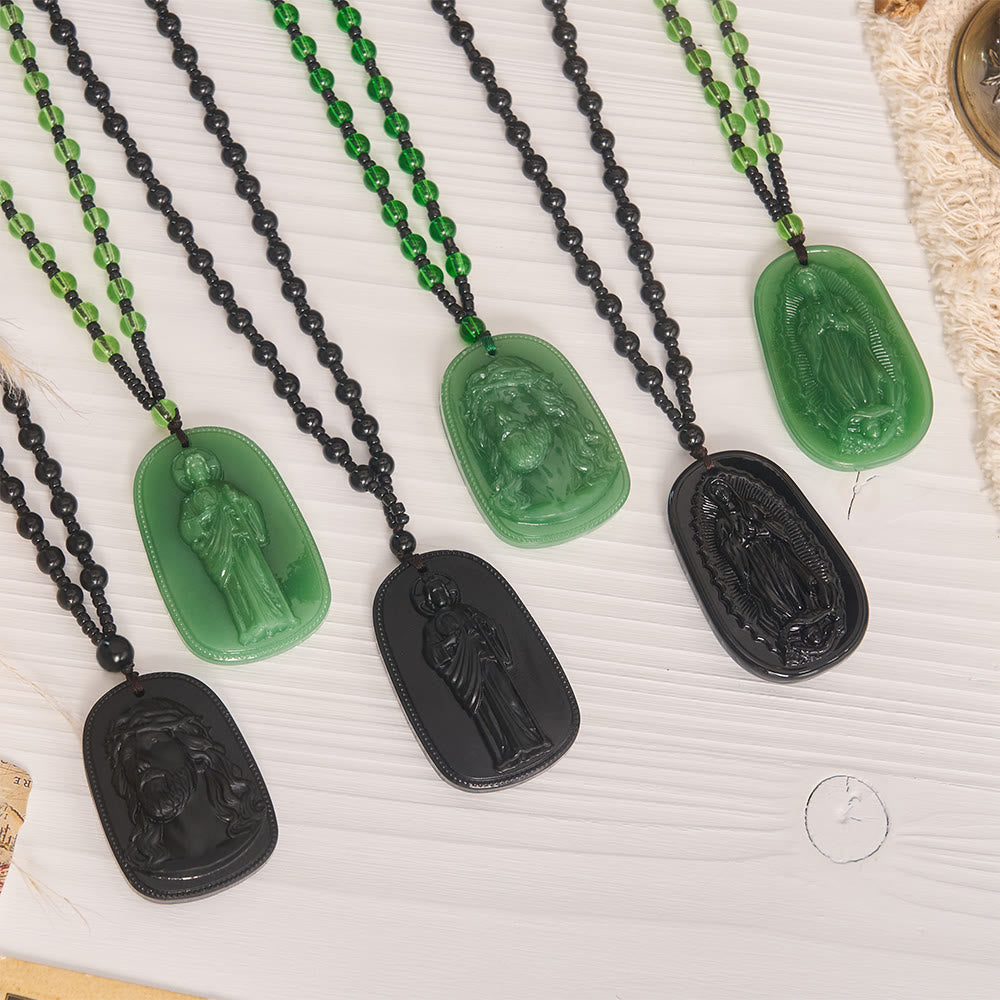 Christianartworkshop Collier de perles en relief représentant un saint portrait : symbole de sérénité divine pour la dévotion quotidienne - image 1