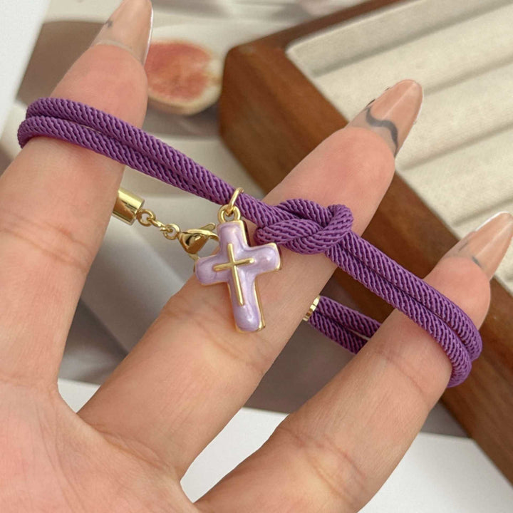 Christianartworkshop Bracelet à breloque croix en cordon doux noué : emblème de douceur et de réconfort céleste - Violet - image 6
