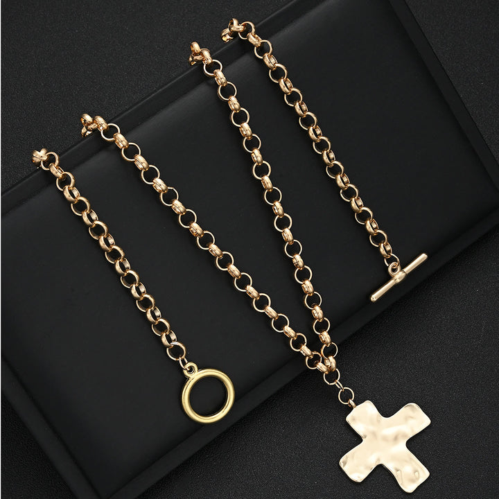 Collier de la série Croix martelée de Christianartworkshop : Foi contemporaine et dévotion élégante - image 14