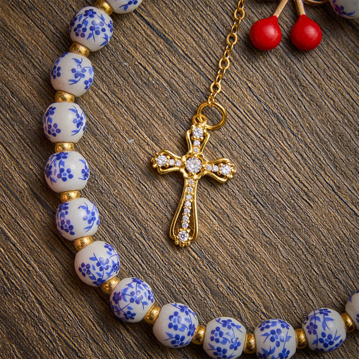 Christianartworkshop Breloque de sac en porcelaine à motif floral et perle de cerise, ornée d'une croix sertie de pierres précieuses : emblème de la douce grâce céleste - image 7