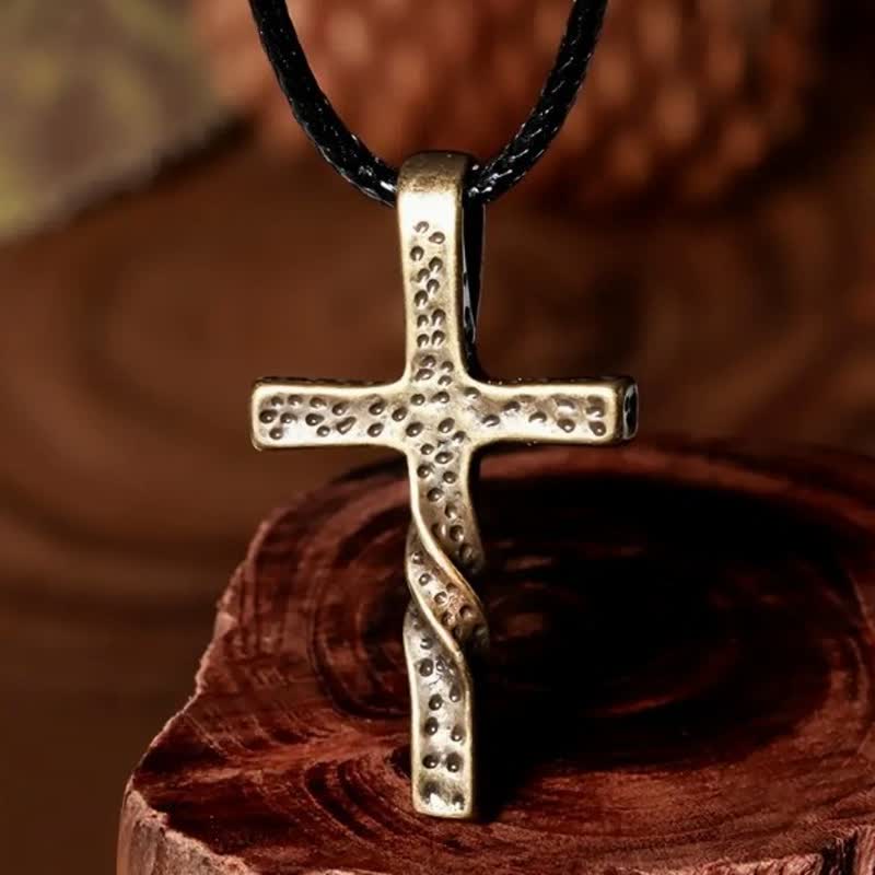 Christianartworkshop Collier croix torsadé en alliage texturé artisanal : Porteur de la paisible bénédiction céleste - Croix - image 0