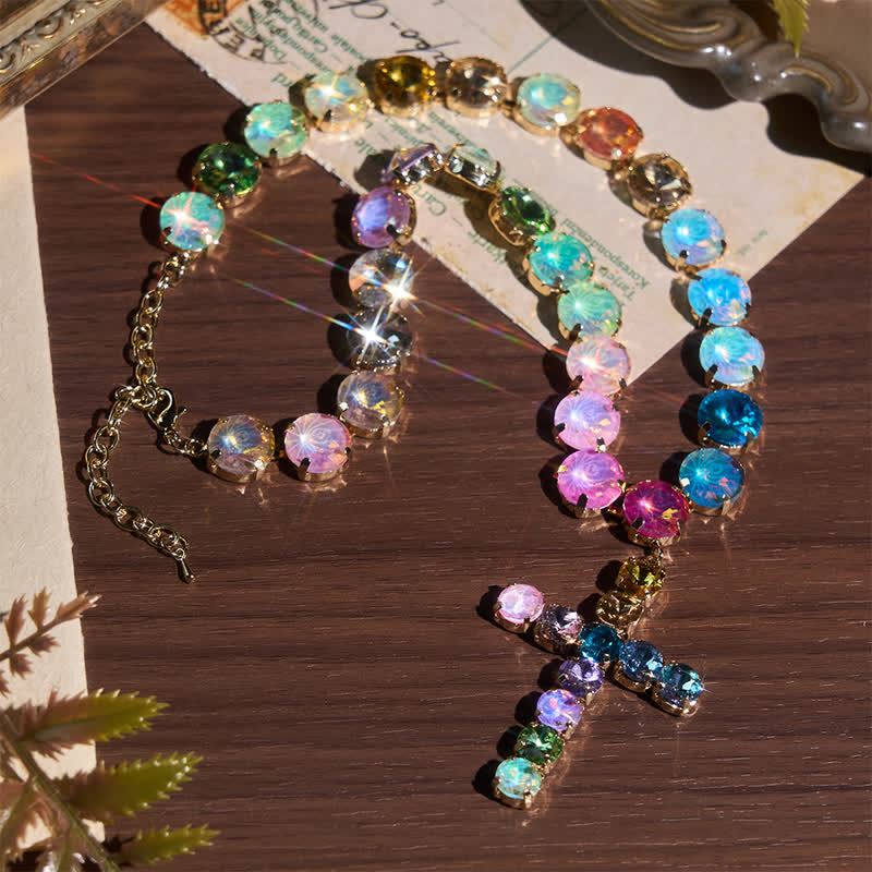 Christianartworkshop Collier croix en cuivre orné de pierres précieuses, un bijou qui attire tous les regards : messager de la splendeur céleste - Multicolore - image 0
