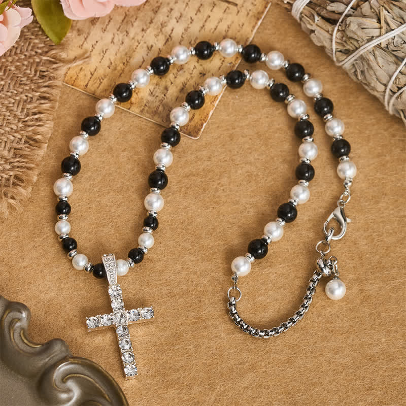 Christianartworkshop Collier de perles en forme de croix à l'éclat poli : signe d'une guidance céleste constante - image 1