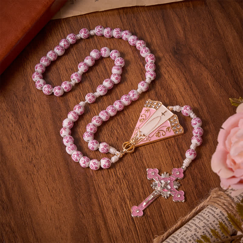 Christianartworkshop Chapelet en porcelaine rose à motif floral avec médaillon Notre-Dame d'Aparecida - Chapelet à perles florales roses - image 0