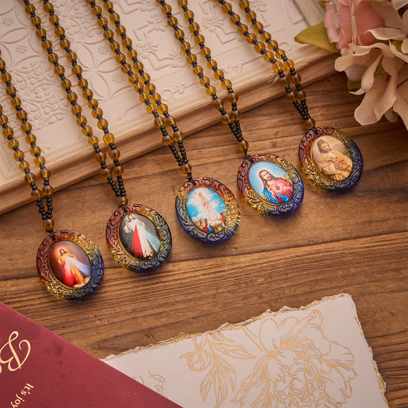 Christianartworkshop Collier de perles de verre de la collection Sainte Figure : Symbole de doux souvenir divin - image 2