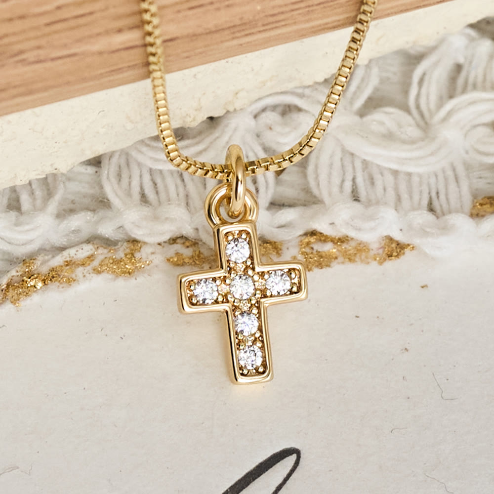Collier pendentif croix de Saint Benoît en perles mixtes, Christianartworkshop : symbole de protection sacrée éternelle - image 6