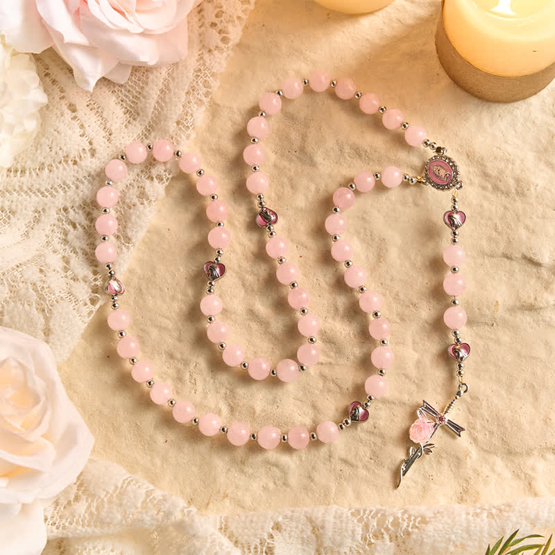 Christianartworkshop Chapelet en quartz rose poudré avec médaillon de Notre-Dame et croix de rose : symbole de tendre amour divin - Chapelet de rose en quartz rose - image 0