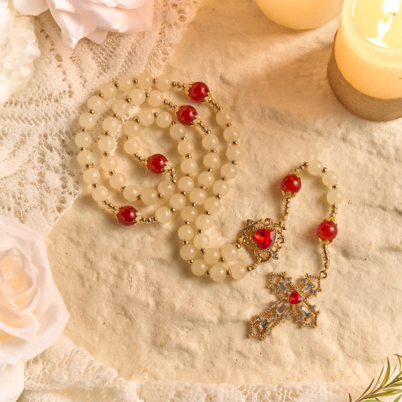 Christianartworkshop Chapelet en perles de verre crème avec perles rouges rubis, médaille du Sacré-Cœur et crucifix orné de pierres précieuses - image 3