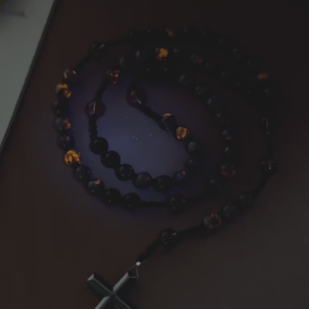 Christianartworkshop Chapelet en pierre à flamme lumineuse aux couleurs changeantes avec croix