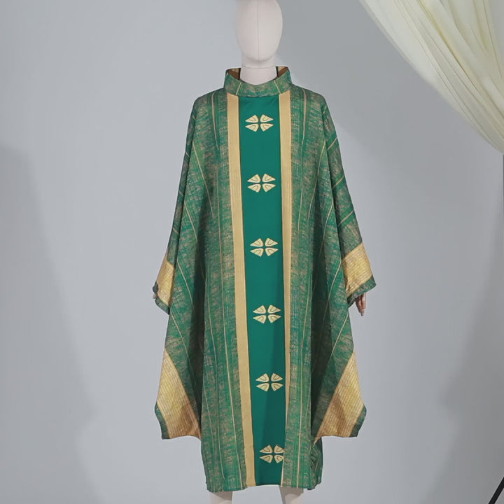 Christianartworkshop Chasuble traditionnelle du clergé avec panneau central et motifs floraux